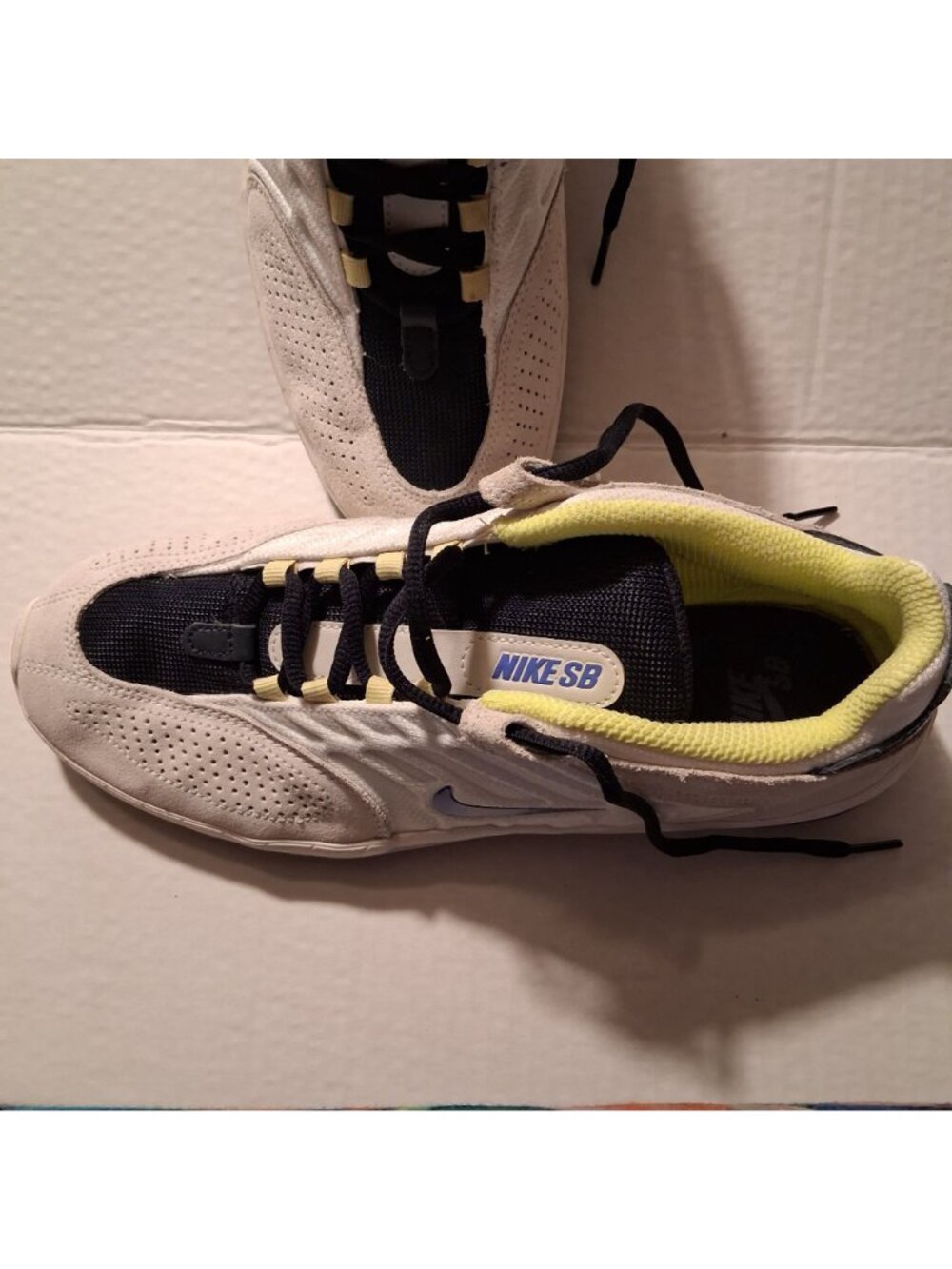 Nike SB Zoom Air Sneakers White/Blue Mens Size 9 Suede & Mesh Upper Lightweight - Picture 6 of 10